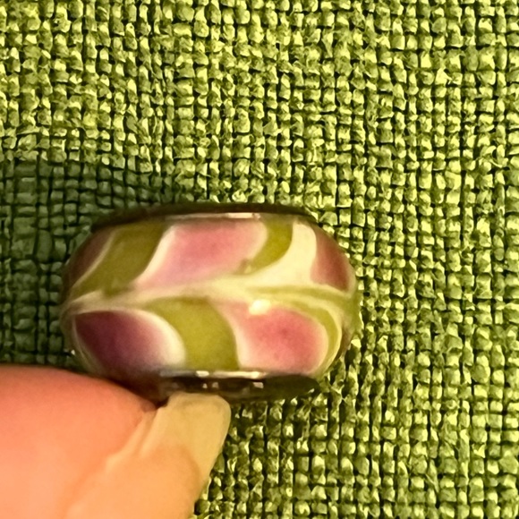 COPY - Pandora Murano glass charm in green with a pink and white swirl pattern,… - Picture 1 of 6